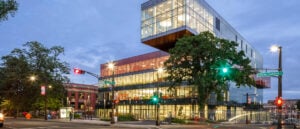 The new six-level Halifax Central Library contains one level of below grade parking, a five-level reinforced concrete open atrium structure, cladding almost entirely of glass, a green roof, greywater recycling and central services heating. Credit for all images: EllisDon.