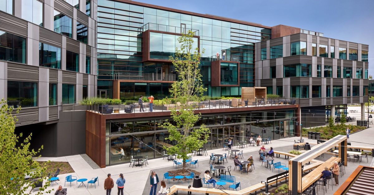 Building9_Building10_L2_Plaza_Building9_Terrace_L3_2024-1-scaled